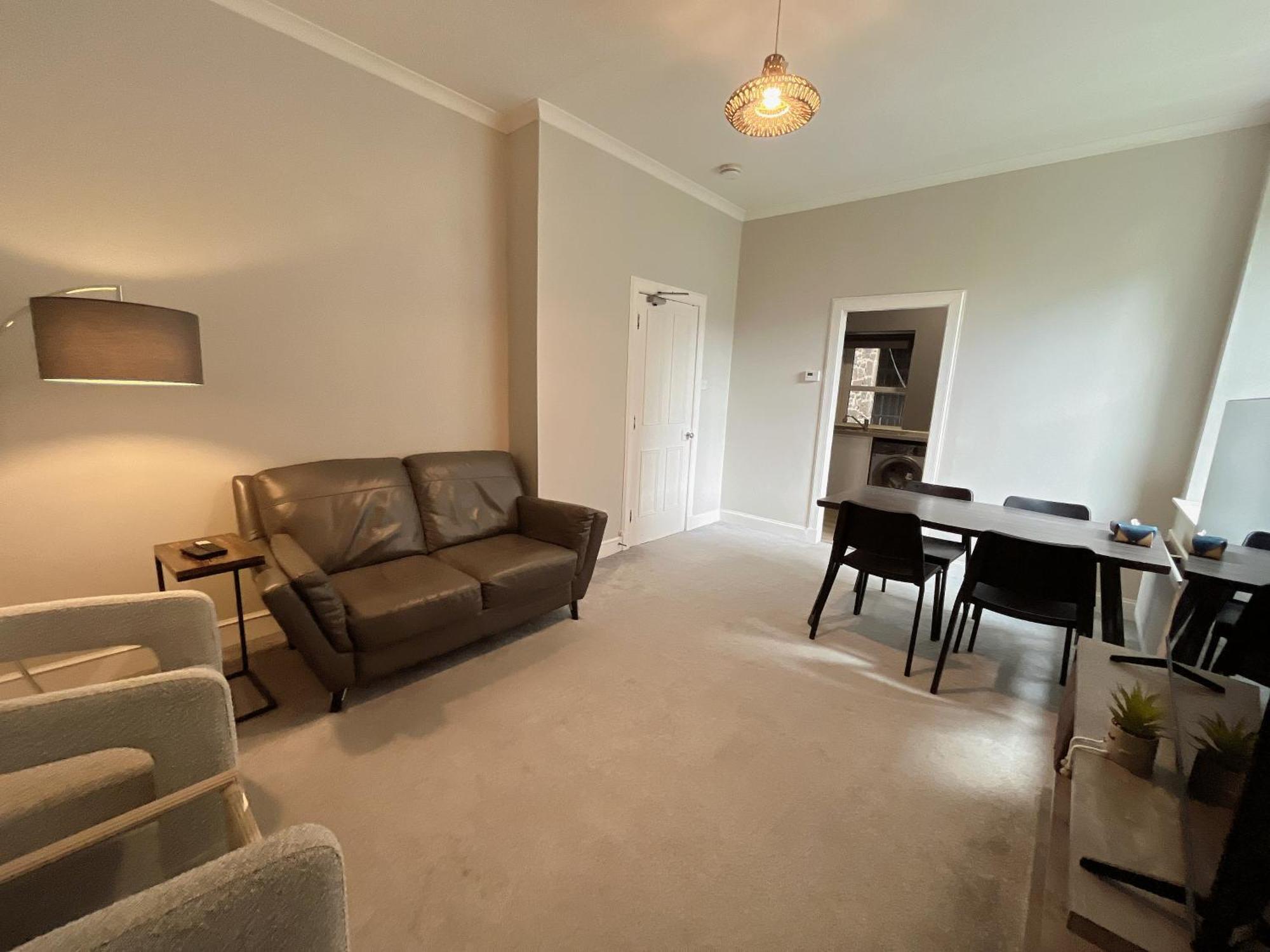 Two Bed Apartment Эдинбург Экстерьер фото